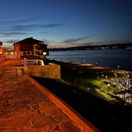 Elea Апарт-отель 4*